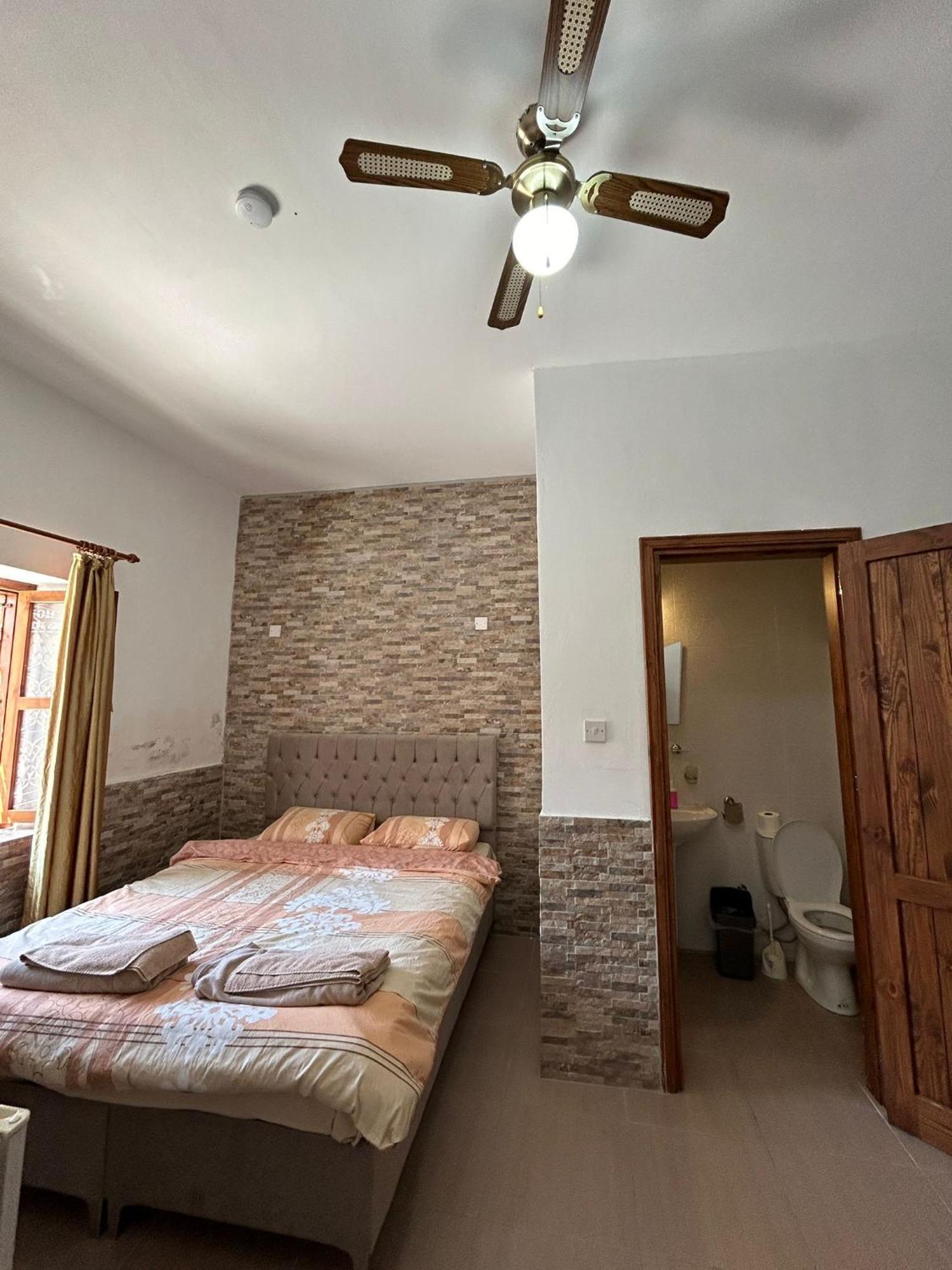 Magic Moon Guest House Famaguszta Kültér fotó