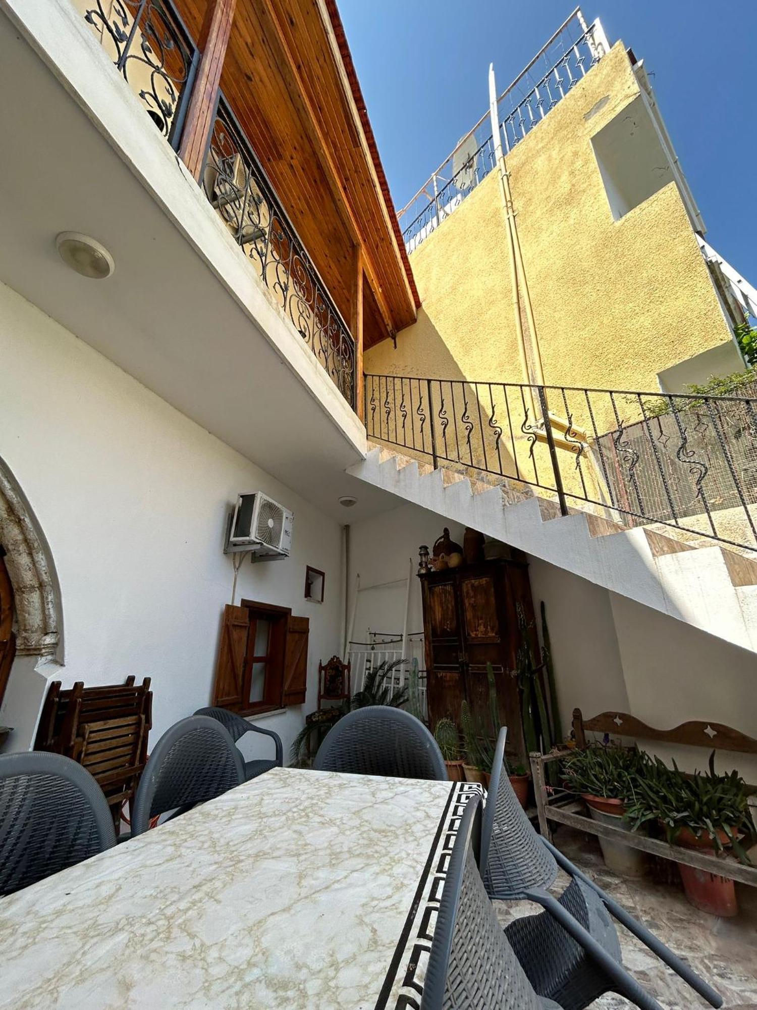 Magic Moon Guest House Famaguszta Kültér fotó